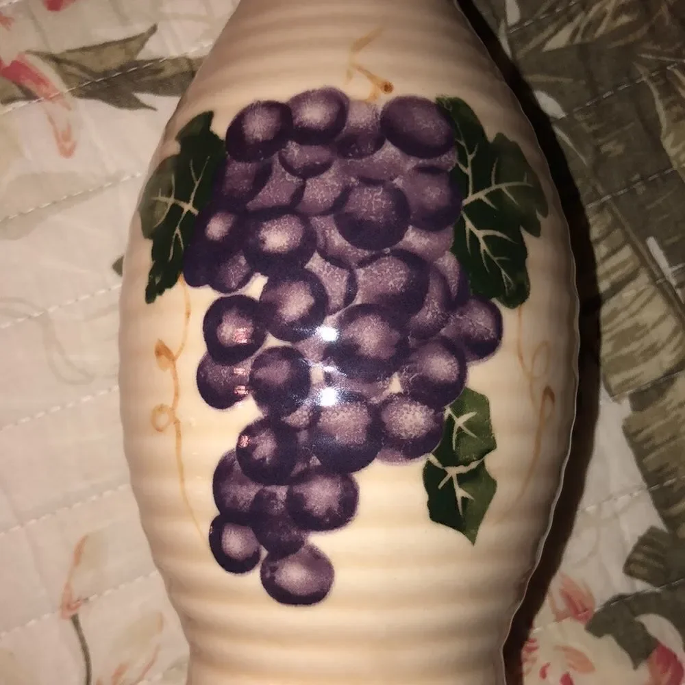 Vintage Hand Painted Vase with Grapes - Picture 2 of 6